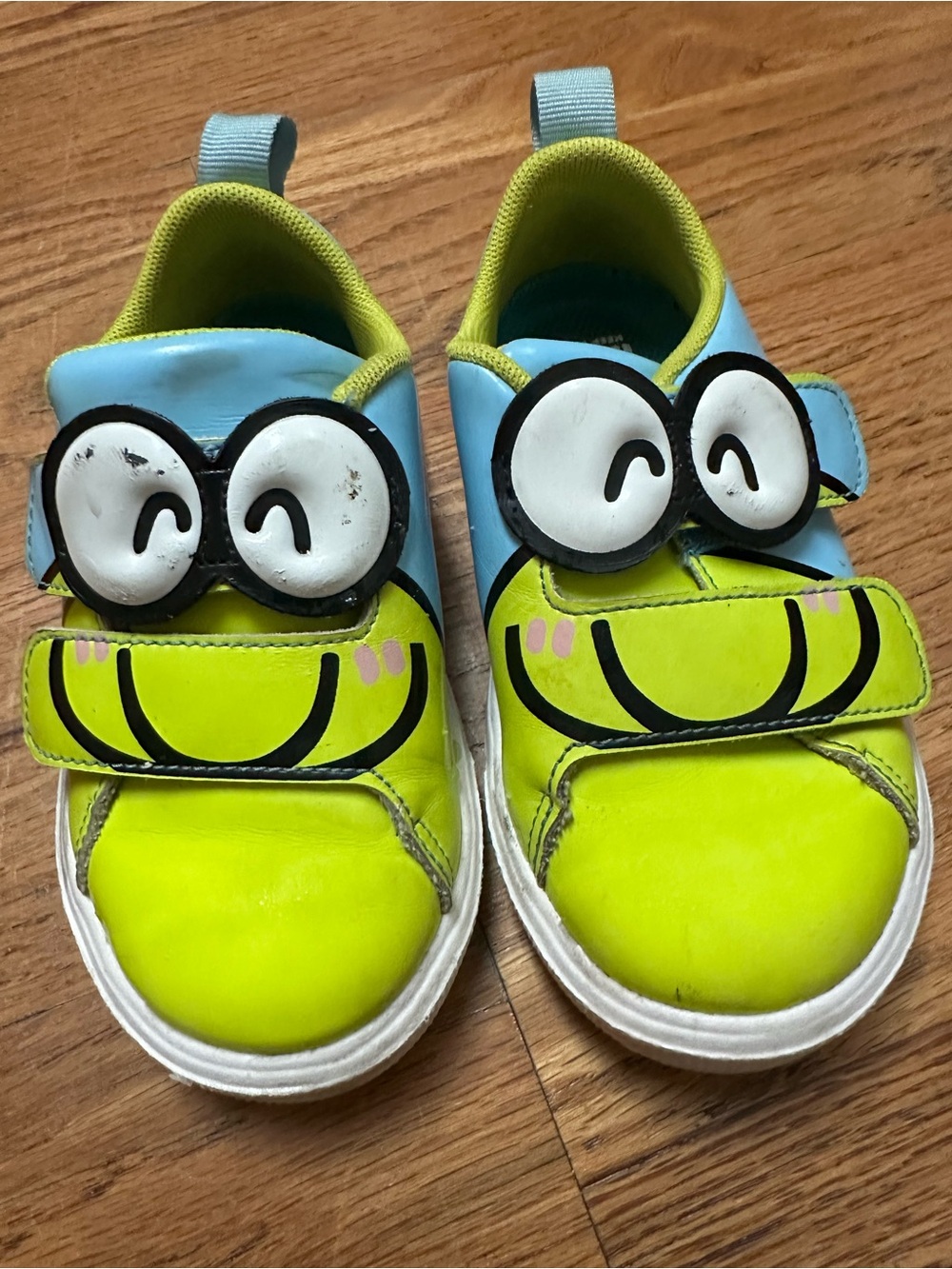 Native Kids Smiley Face Velcro Sneakers - Lime Green & Light Blue